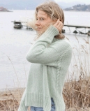 ДЖЕМПЕР З ЄВРОПЕЙСКИМИ ПЛЕЧИМА, КОСАМИ ТА БОКОВИМІ РОЗРІЗАМИ