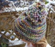 ШАПКА З РАЙДУЖНИМИ ПЕРЕЛИВАМИ