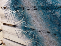 НІЖНІША ШАЛЬ З КОЛЬОРОВИМИ ПЕРЕХОДАМИ 